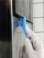 Brosse avec rebord grattoir ferme pour service alimentaire