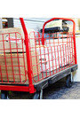 Chariot de manutention à panneaux latéraux grillagés Rubbermaid 4484