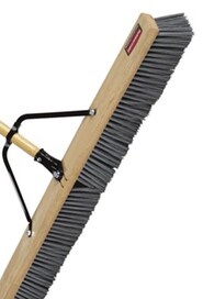 Balai brosse 36" fibre moyen avec manche et renfort #RB204004400