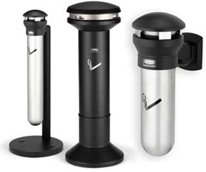 Quand il en vient aux cendriers, Rubbermaid possède une grande variété de choix.  Le cendrier sur pied Métropolitain est un modèle stylisé composé de métal et à grande capacité, tandis que le cendrier sur pied Pole est simple, et sauve de l'espace tout en contrôlant les déchets de cigarette. On peut aussi trouver des urnes classiques, qui sont parfaitement conçues pour les couloirs et les lobbies.