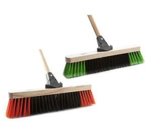Les balai-brosses Atlas Graham Furgale sont présents en différentes sortes, certains étant conçus pour le balayage à haute fréquence des surfaces intérieures lisses, et d'autres pour le balayage sur des surfaces rudes inégales. D'autre part, les balai-brosses à s