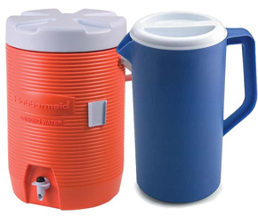Rubbermaid is committed to build the best kitchen tools whether for restoration or foodservice. Designed to increase handling and storage. From the simple pitcher to the dishwashing box, utensil bin or condiment dispenser, Rubbermaid can provide a range of essential tools for kitchen and table service.
