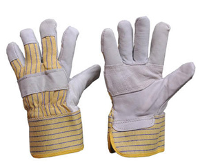 Les gants Wipeco permettent de d'accroître la sécurité, la productivité pour les opérateurs tout en réduisant sensiblement les  coûts liés à la sécurité.